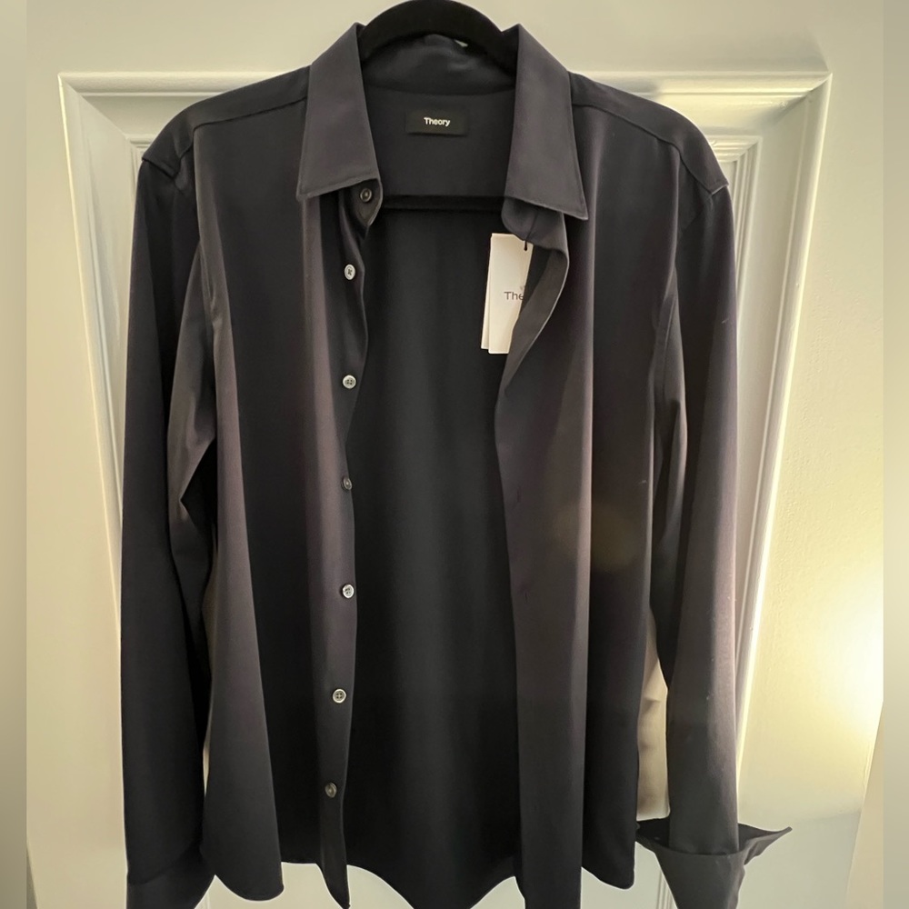 Theory blue button down new with tags. Eclipse structure knit size medium